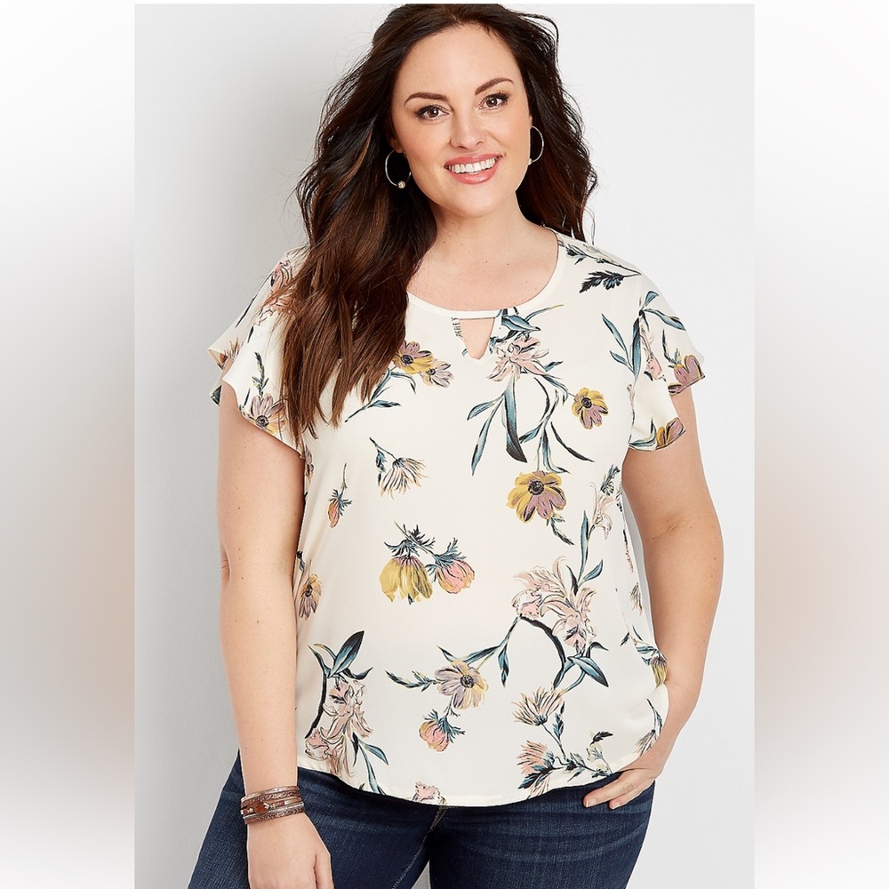 Maurice’s Ivory White Floral Keyhole Blouse